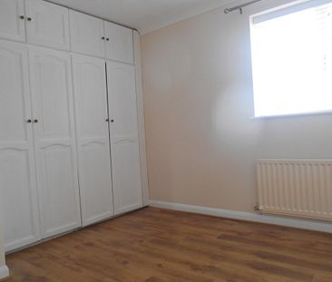 2 bedroom semi-detached to let - Photo 6