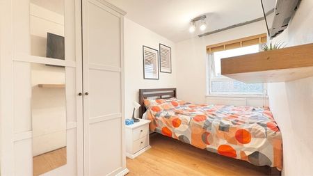 Room in a Shared Flat, Hind Grove, E14 - Photo 3