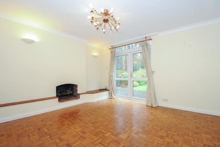 4 bedroom detached house to rent - Photo 5