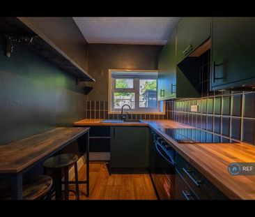 1 bedroom flat to rent - Photo 6