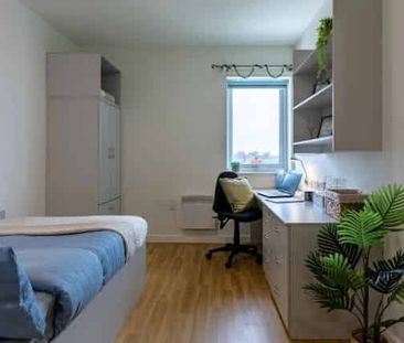 Silver Ensuite - Photo 2