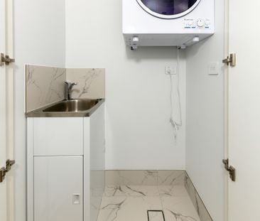 Brand New Living at "The Shard" - Modern Style and Ultimate Conveni... - Photo 6