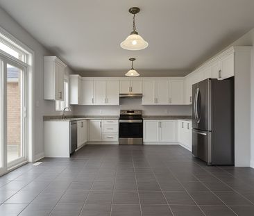 For Lease - 3091 Monarch Drive, Orillia, Ontario - Photo 2