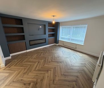 Mosslea Park, Liverpool - Photo 1