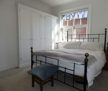 Flat to rent on - Photo 2