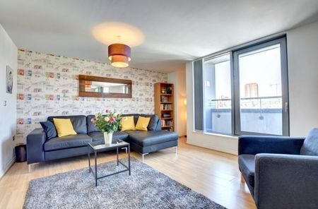 3 bedroom apartment to rent - Photo 3