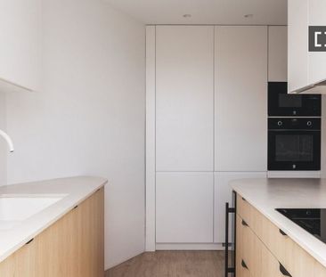 2 room luxury Apartment for rent in Valencia, Spain - Photo 1