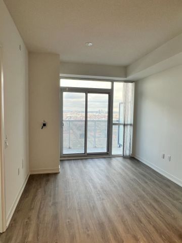 For Lease - 8 Interchange Way Unit# 2803, Vaughan, Ontario - Photo 3