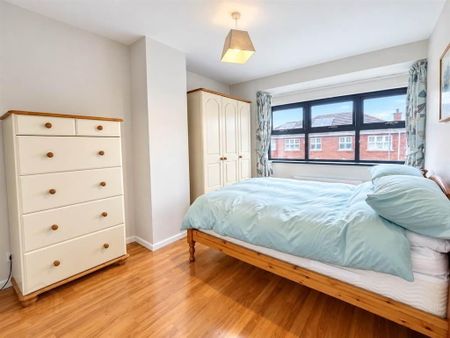 18 Ballylenaghan Heights, Primrose Hill, Belfast, BT8 6WL - Photo 3