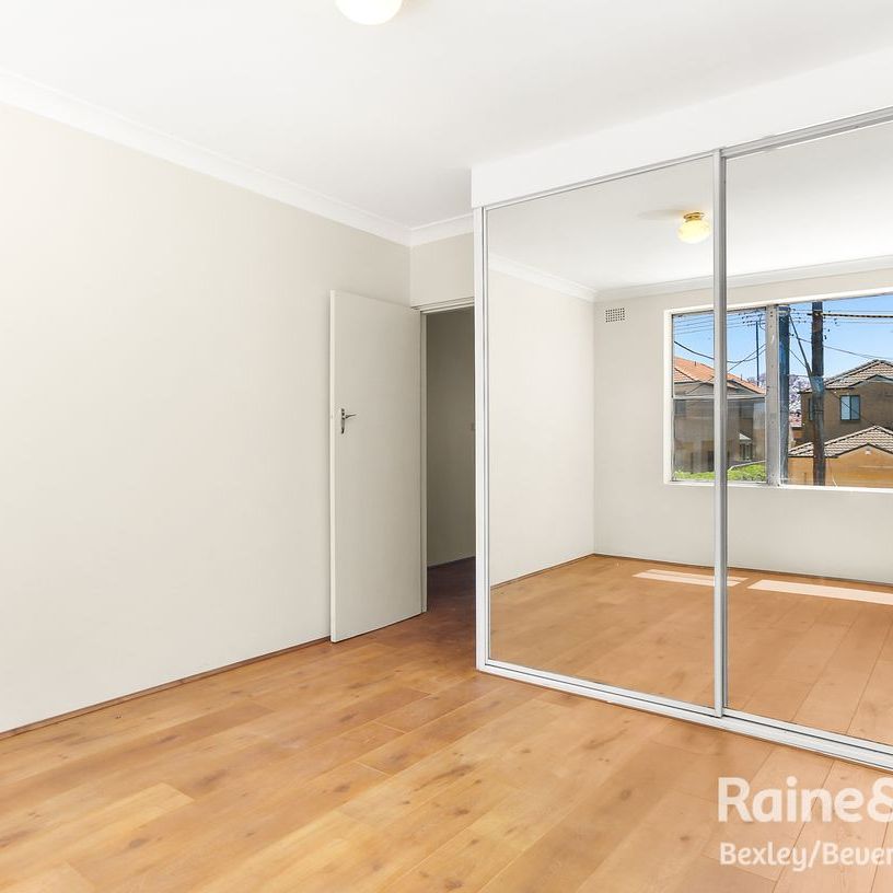 1/65B Gloucester Road, Hurstville, NSW 2220 - Photo 1