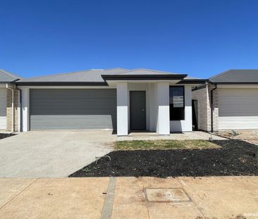 21 Hollow Drive, Andrews Farm, SA 5114 - Photo 6