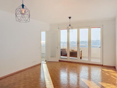 Bel appartement lumineux avec balcon vue sur le lac et le Jura - Photo 5