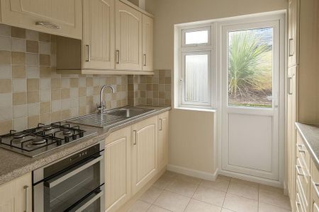 4 bedroom house to rent - Photo 4