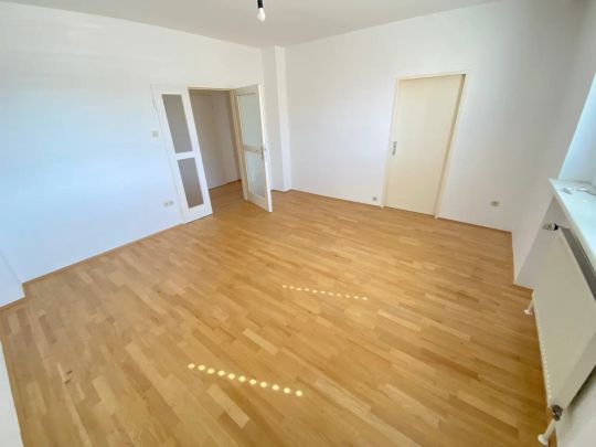 4 ZIMMERWOHNUNG MIT BALKON NÄHE MOZARTKREUZUNG - Foto 1