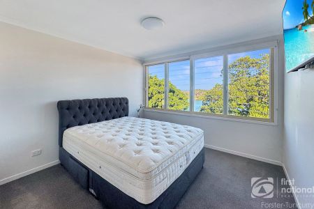 2 Bedroom Marina Apartment - Photo 4