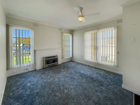 47 Marigold Street, Wendouree - Photo 4
