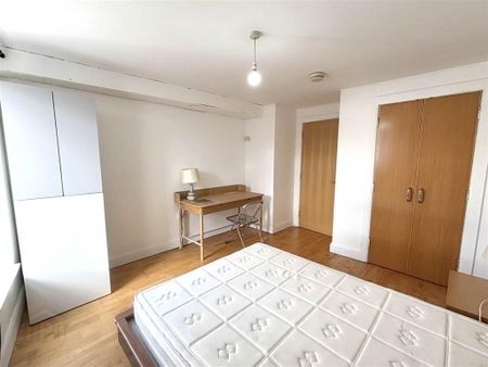 D1.8 Whitehall Square, Belfast, BT12 5EU - Photo 2