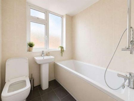 Aviary Place, Leeds, LS12 - Photo 3