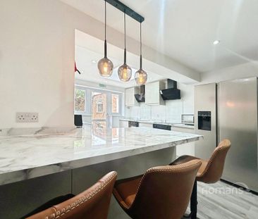 1 bedroom in a house share to rent - Photo 3