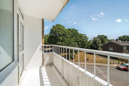 Casterbridge Road, London, SE3 - Photo 4