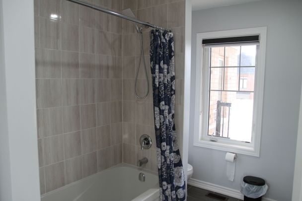 For Lease - 31 Swordfish Drive, Whitby, Ontario - Photo 1