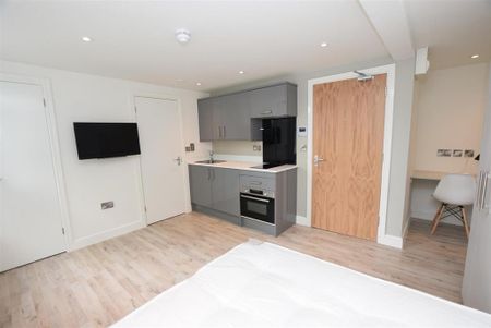 Studio to rent - Photo 3