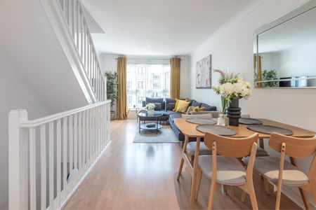 2 Bed Terraced House, Hampstead Walk, E3 - Photo 2