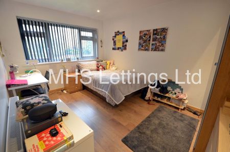 3 Bedroom Ground Floor Flat for rent in The Poplars - Photo 4