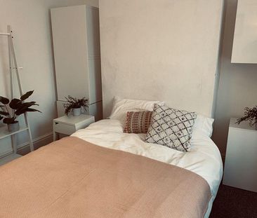 3 bedroom house share to rent - Photo 2