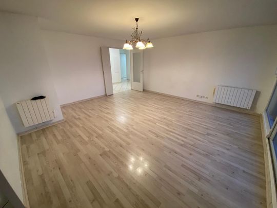 Location Appartement 5 pièces 106m² EVIAN LES BAINS 74500 - Photo 1