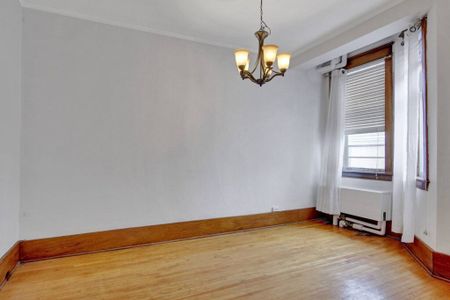 For Rent – 2 Bedroom - Photo 5