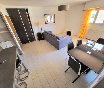 NIMES - APPARTEMENT P2 DE 45 M2 AVEC LOGGIA, BALCON + PARKING EN SS... - Photo 6