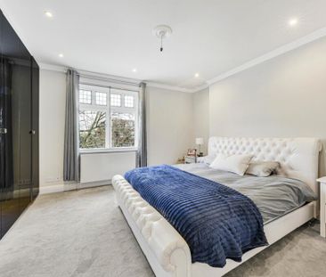 3 bedroom flat to rent - Photo 5