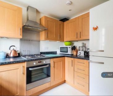 1 bedroom in a house share to rent - Photo 6