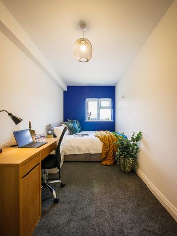 1 bedroom in a house share to rent - Photo 3