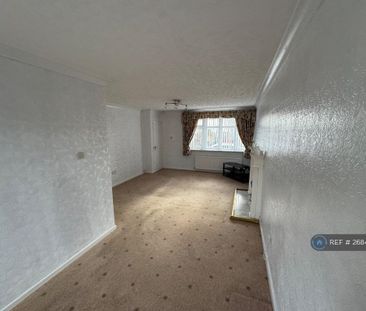 3 bedroom detached house to rent - Photo 2