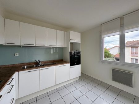 LOCATION – TOULOUSE – COTE PAVÉE – GRAND APPARTEMENT 3 PIÈCES - Photo 4