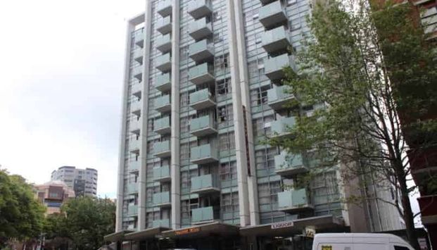 Furnished Studio Apartment - Photo 1