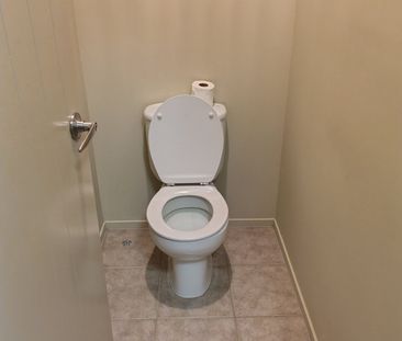 b/54 Lorne street, Melville, Hamilton - Photo 5