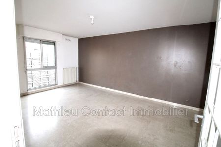 Centre-ville, Location appartement 2 pièces 45 m² - Photo 2