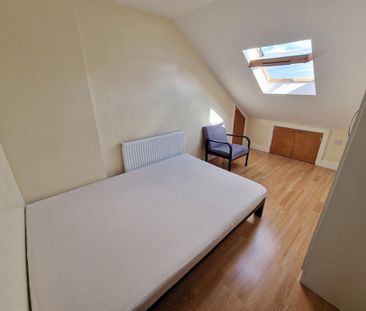 2 bedroom maisonette to rent - Photo 4