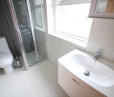 Marlborough Road, Uxbridge - Photo 1