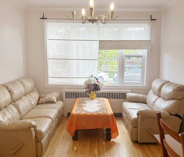 4889 Av. Montclair Montréal (Côte-des-Neiges, QC H4V - Photo 1