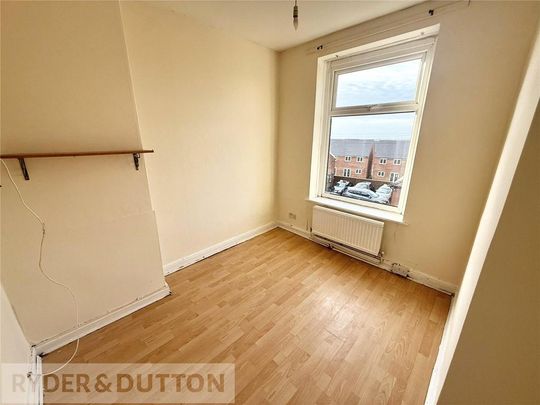 2 bedroom end of terrace house to rent - Photo 1
