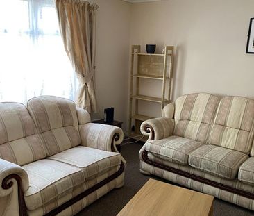Room in a Shared House, Thimbler Road, CV4 - Photo 1