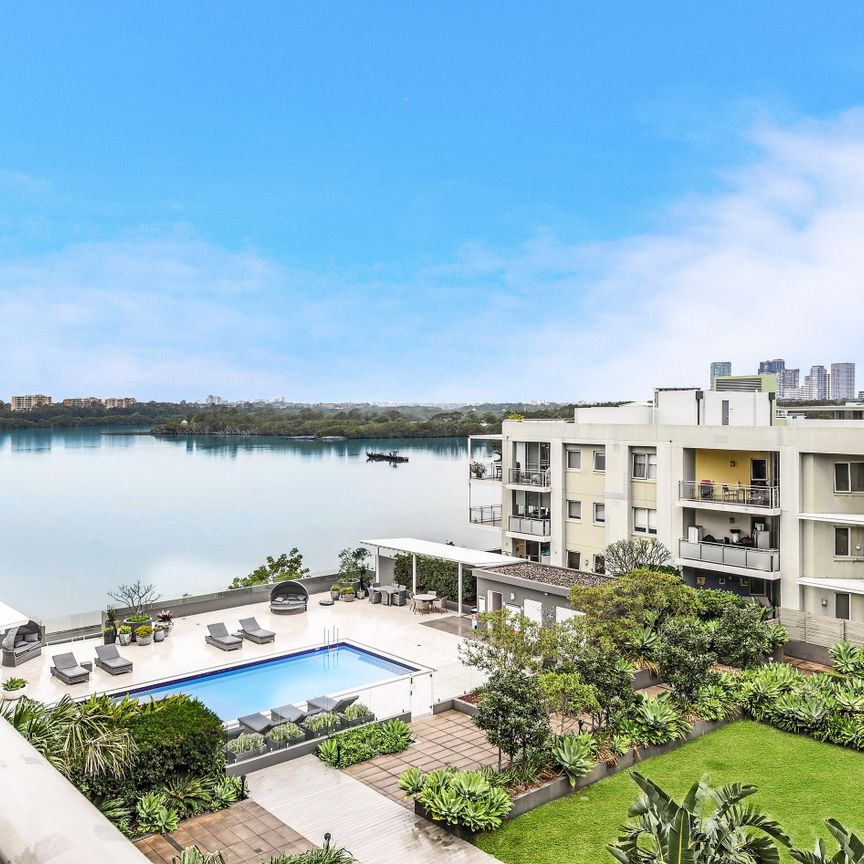 Waterfront Views | Generously Proportioned - Photo 1