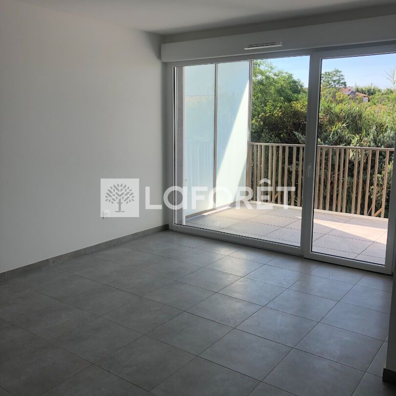 Appartement 2 pièces 42m2 MARSEILLE 13EME 754 euros - Photo 1