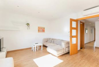 Carrer de la Marina, Barcelona, Catalonia 08005