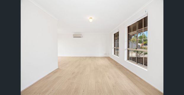 Find balance: where beachside ease meets modern comfort - Photo 1