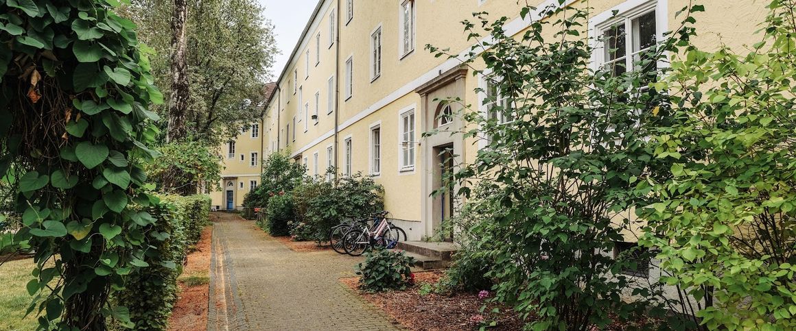 Zentrale Wohnung im Herzen von Wolfsburg // 2.OG , Links - Foto 1